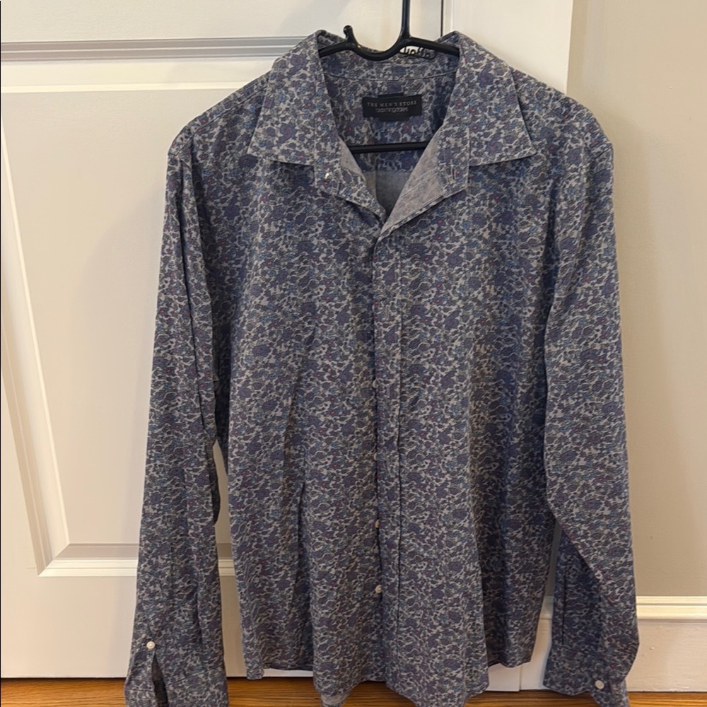 Bloomingdale's Blue and Gray Casual Button Down Shirt